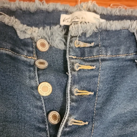 KanCan Frayed Hem Blue Jean Shorts - Picture 5 of 8